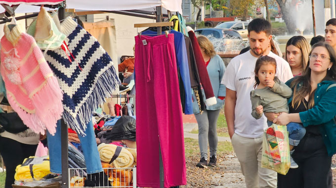 Volvieron las ferias al Balneario Diario El Telégrafo