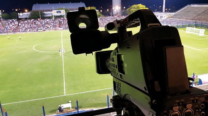 La Unión de Clubes anunció que no permitirá que AUF TV transmita el fútbol  femenino » Portal Medios Públicos