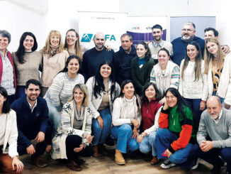 Equipo de Laboratorio Alfa que realizó el taller de prácticas circulares